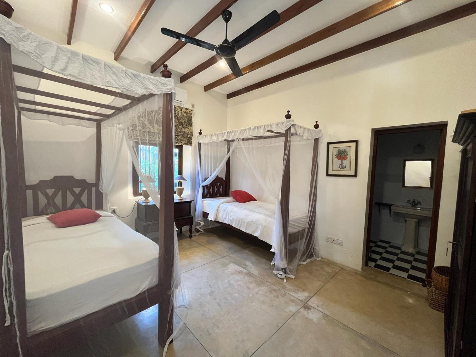 Samudrawasa Luxury Colonial Villa & Beach House Ambalangoda  Exterior photo